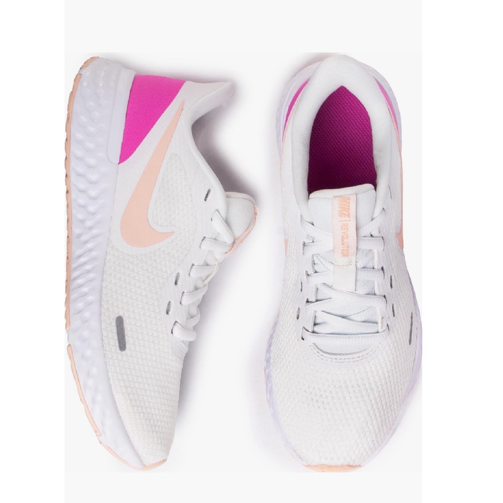 Nike White and Pink Athletic Shoes with Breathable Mesh